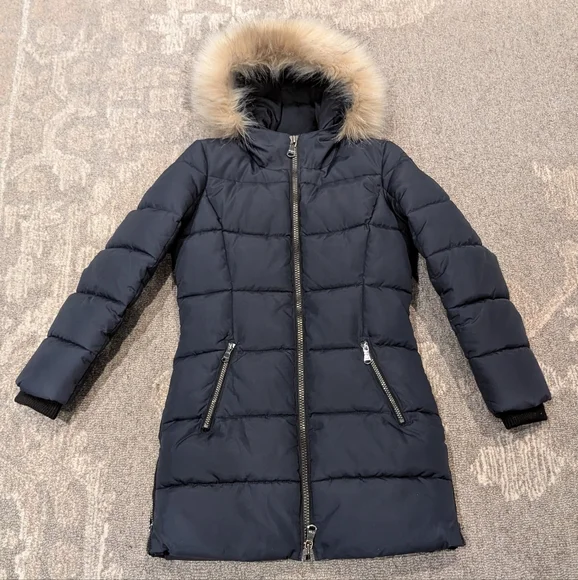 EUC Pajar Girls Navy Puffer Coat with Faux Fur Hood - Picture 1 of 10